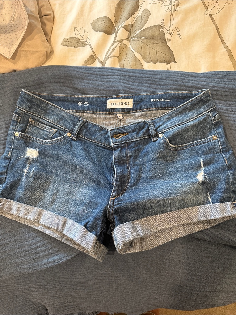 DL1961 Mid-Rise Distressed Cuffed Jean Shorts - Blue